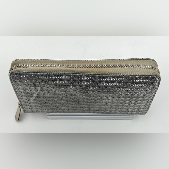 Christian Dior Metallic Silver Cannage Patent Leather Zippy Wallet - Picture 5 of 6